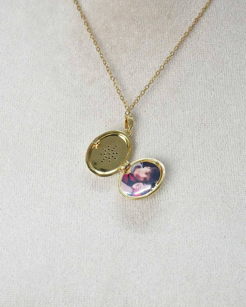 Eloria Necklace
