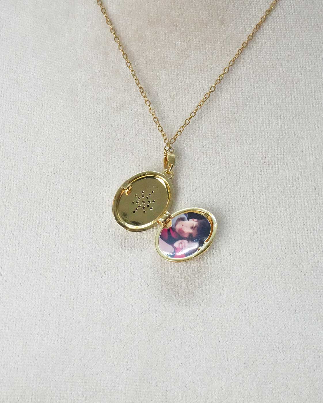 Eloria Necklace