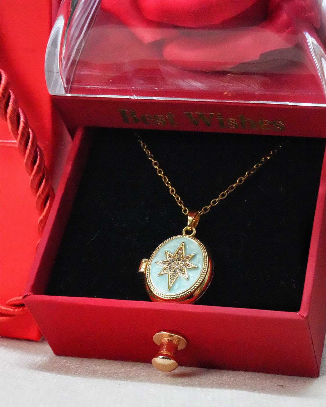 Eloria Necklace